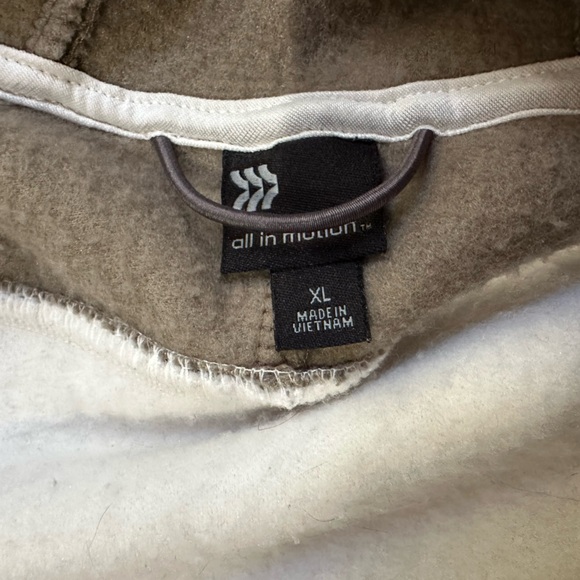 Women’s All in motion jacket size XL - Picture 3 of 4